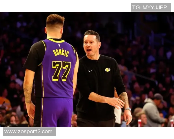 雷迪克透露东契奇将迅速回归或将在下周一对阵76人时复出 雷迪克透露东契奇将迅速回归或将在下周一对阵76人时复出